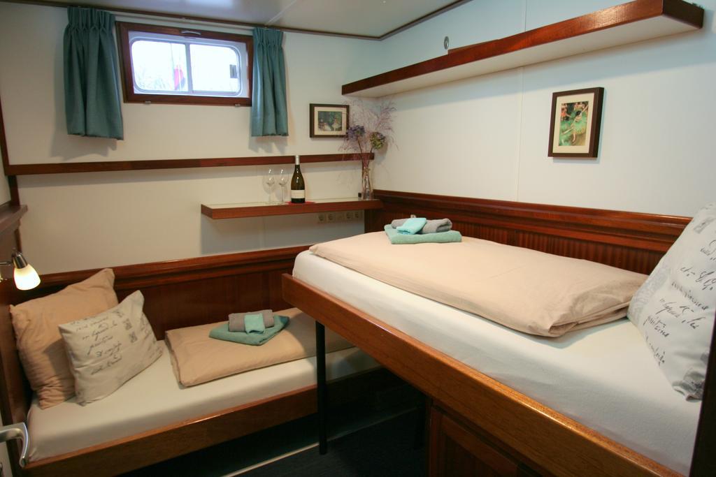 Hotelboat Fiep Amsterdam Exterior foto